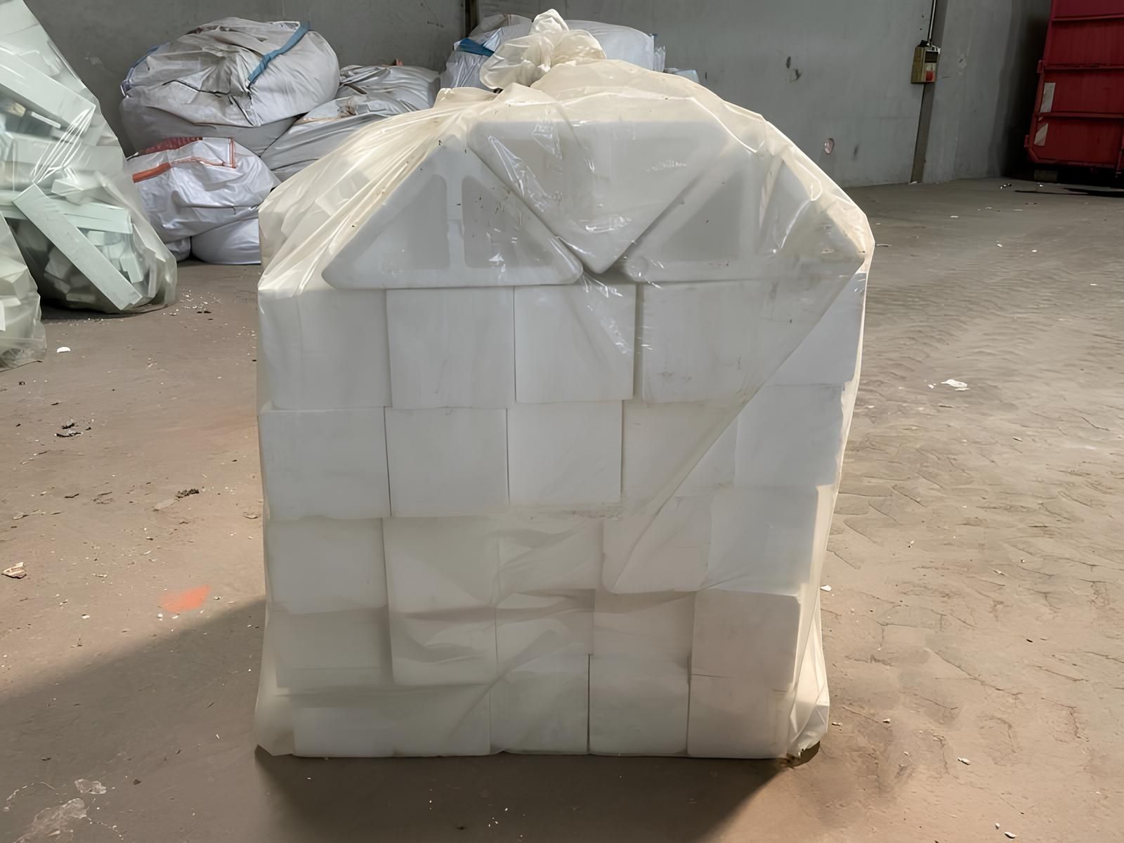 Polystyrol verpackt